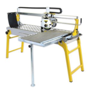 Augstvērtīgs flīžu zāģis TTS 520 1,8 kW/250 mm